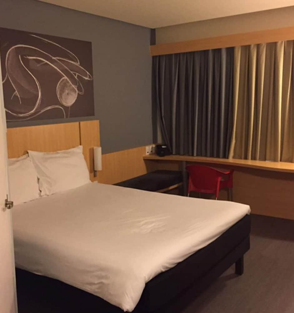 ホテル Ibis インペラトリズ エクステリア 写真