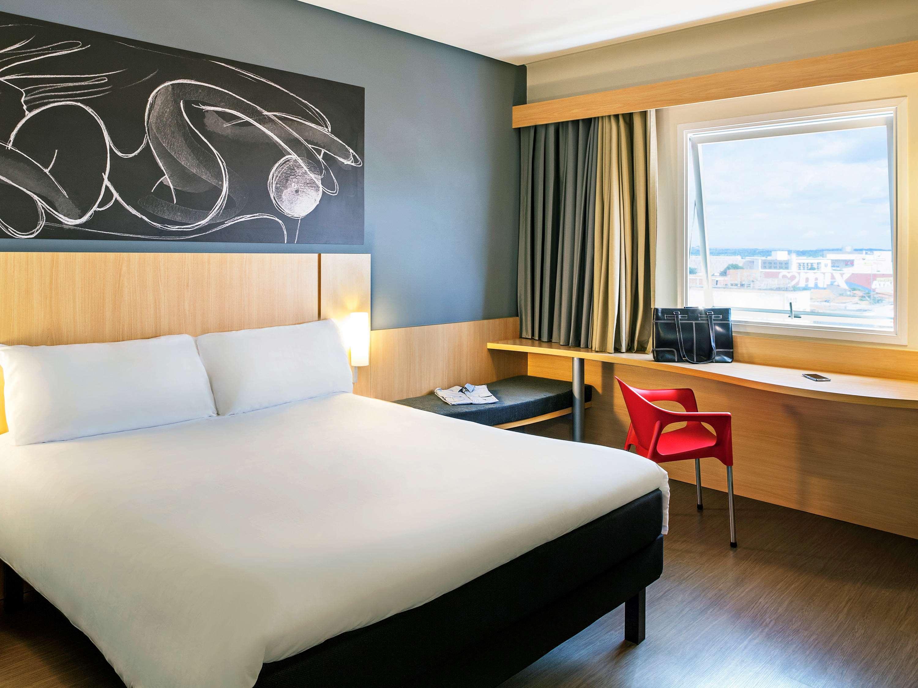 ホテル Ibis インペラトリズ エクステリア 写真